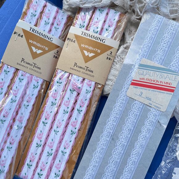 Lot Vintage Lace Trim & Eyelet Ruffle 1970s-1990s Sewing Craft Supply Fabric - Picture 10 of 12